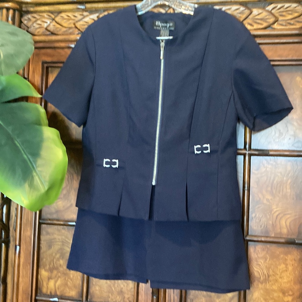Spago Collection Navy Blue Lightweight Woman’s Suit 100% polyester Size 10